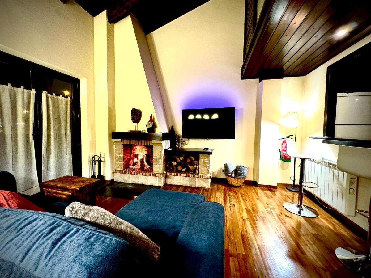 Atico Duplex A Pie De Pistas De Esqui Bed & Breakfast La Molina  Luaran gambar