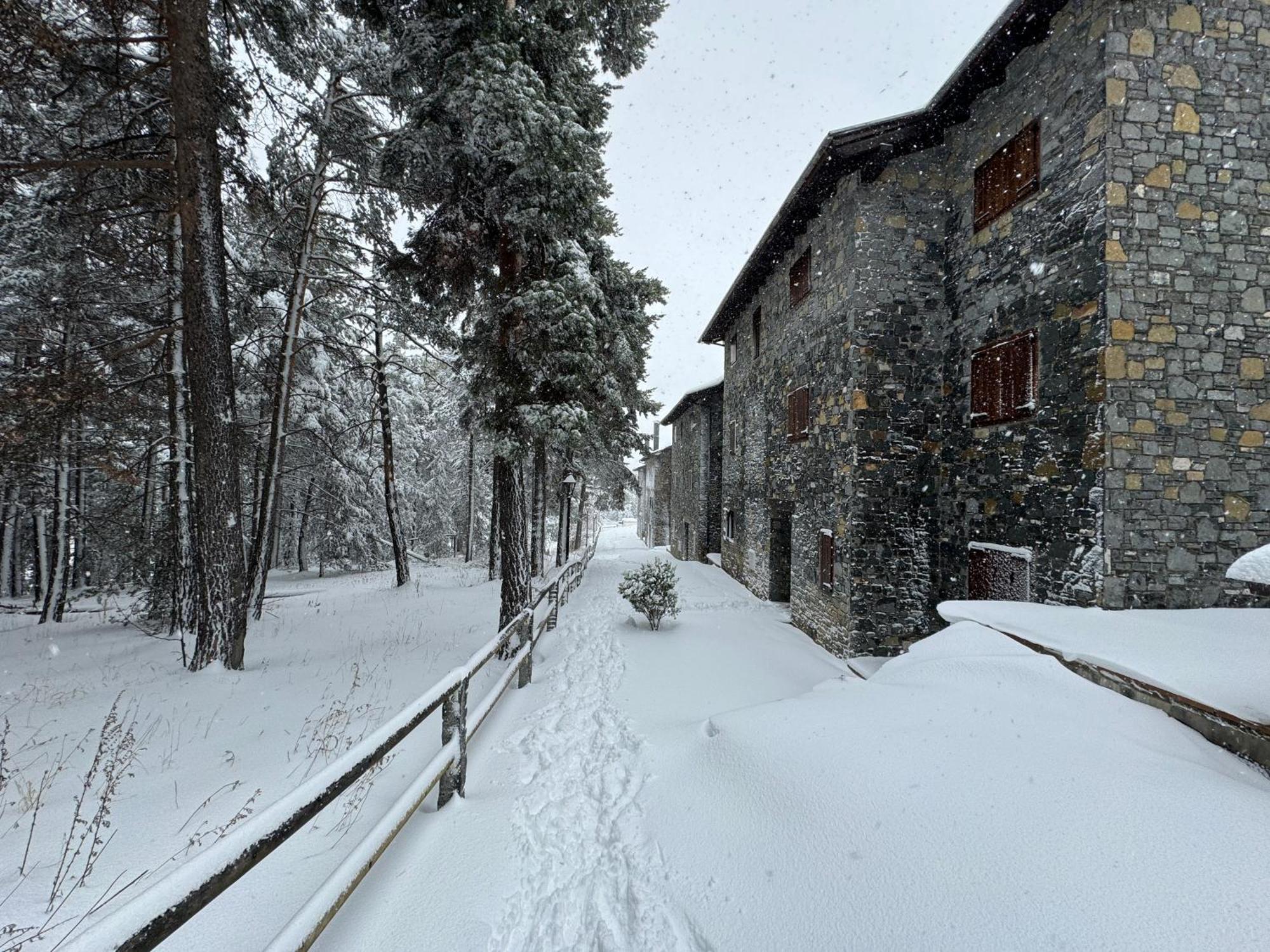 Atico Duplex A Pie De Pistas De Esqui Bed & Breakfast La Molina  Luaran gambar